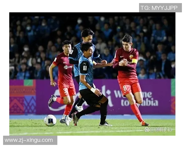 奥林匹克科斯与曼城的巅峰对决展现足球魅力与团队精神 奥林匹克科斯与曼城的巅峰对决展现足球魅力与团队精神