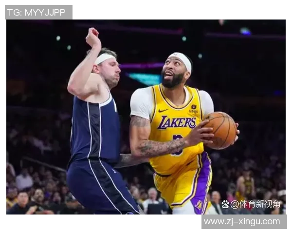 2008年1月15日湖人与超音速激战回顾球迷热情高涨的精彩瞬间